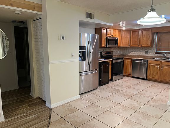 4th image of 3135 Shady Dell Ln APT 134