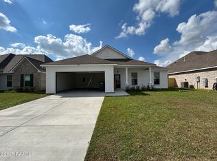 302 Summer St, Broussard, LA 70518