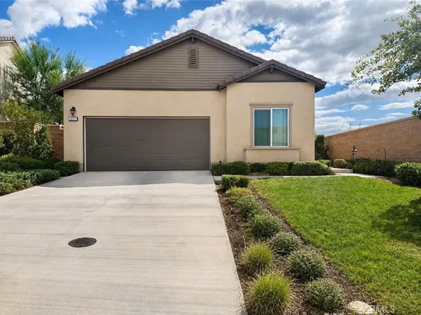 1057 Egret St, Calimesa, CA 92320