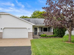 W2861 Brookhaven Dr, Appleton, WI 54915