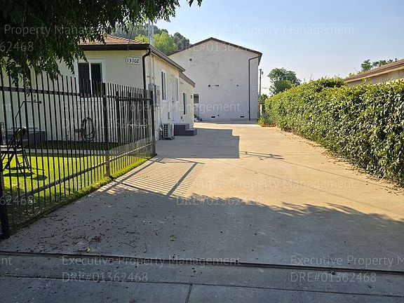 3rd image of 13104 Garber St #13104