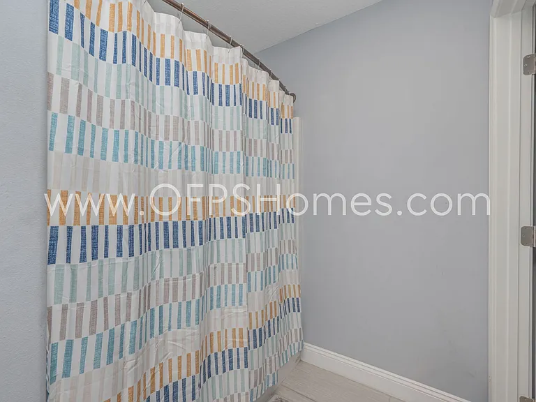 193 Johnson Ct — Photo 24