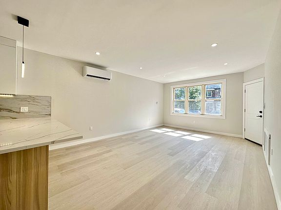 4th image of 45-42 43rd St #1