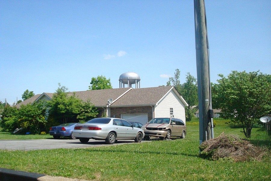 2nd image of 127 Ben Dr