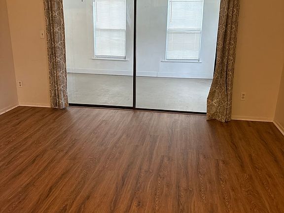 5th image of 2224 Fairmont Cir