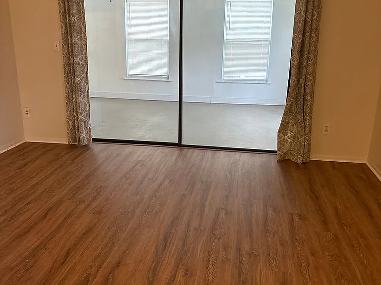 2224 Fairmont Cir — Photo 5
