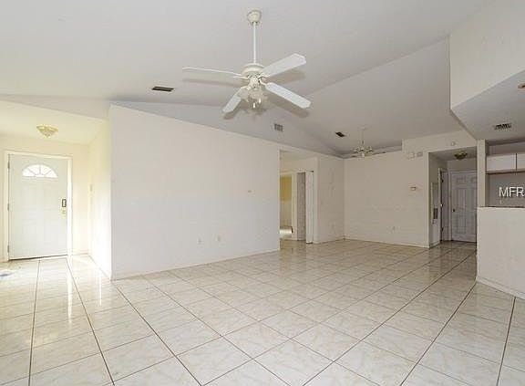 4th image of 8521 Queen Brooks Ct