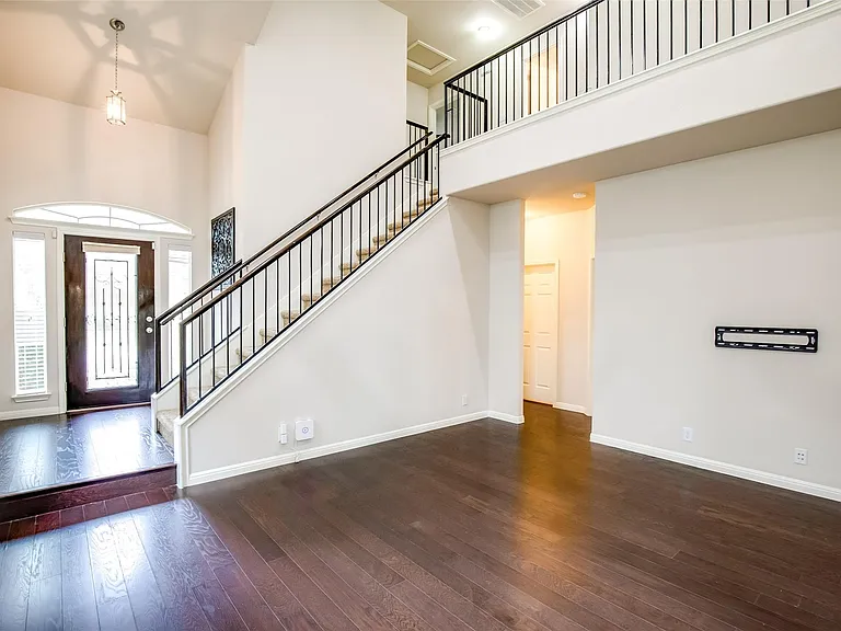 11508 Running Brush Ln — Photo 8