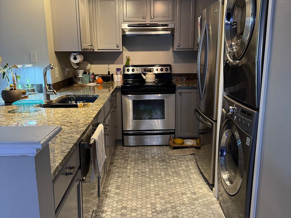 Kitchen
Washer and dryer are on kitchen