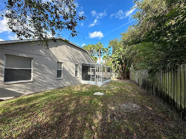 8037 Moccasin Trail Dr — Photo 33