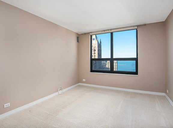 5th image of 401 E Ontario St APT 3407