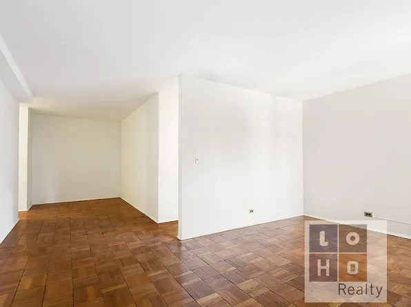 473 Fdr Drive image 1 of 6