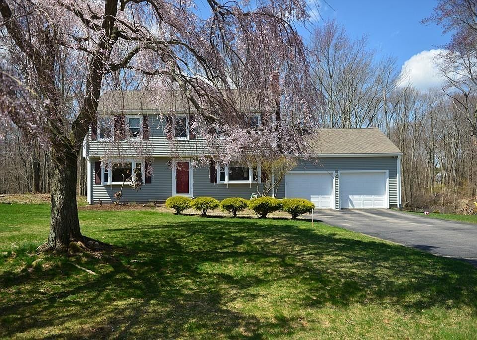 2nd image of 137 Hampton Rd