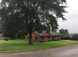 1001 Harrington St, Brenham, TX 77833