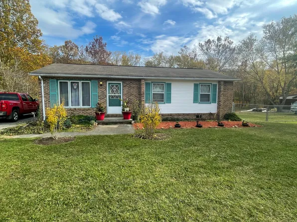 2556 Seneca Trl S, Peterstown, WV 24963
