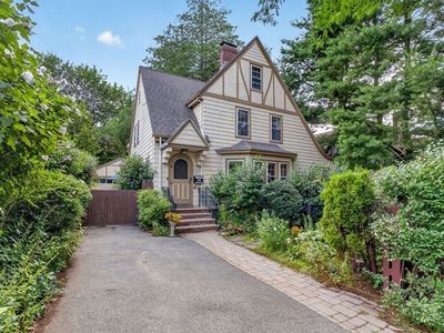 107 Park Ave, Arlington, MA, 02476