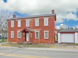 33 Greensburg St, Delmont, PA 15626