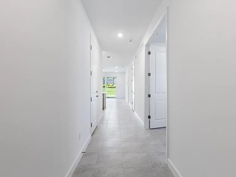 6435 Seabright Ter — Photo 6