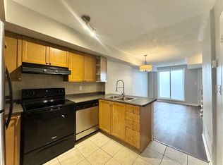 65 Turntable Cres Unit 91, Toronto, ON M6H 4K8