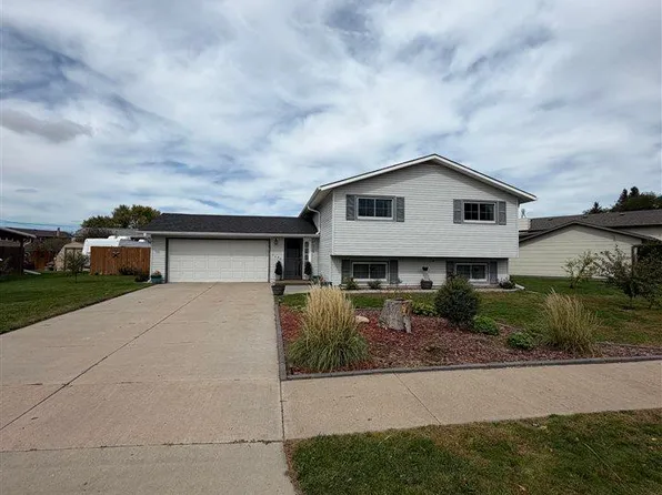 1406 Bel Air Ave, Alliance, NE 69301