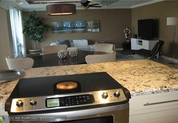 2nd image of 4280 Galt Ocean Dr APT 6L