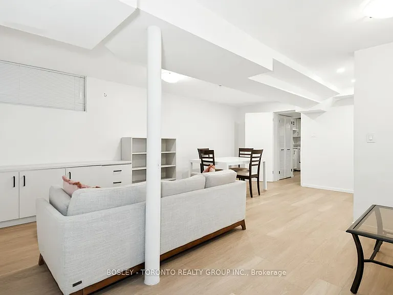 146 Earlscourt Ave #LOWER — Photo 4