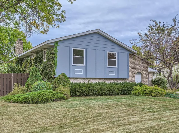 7803 Hampshire Ave N, Brooklyn Park, MN 55445