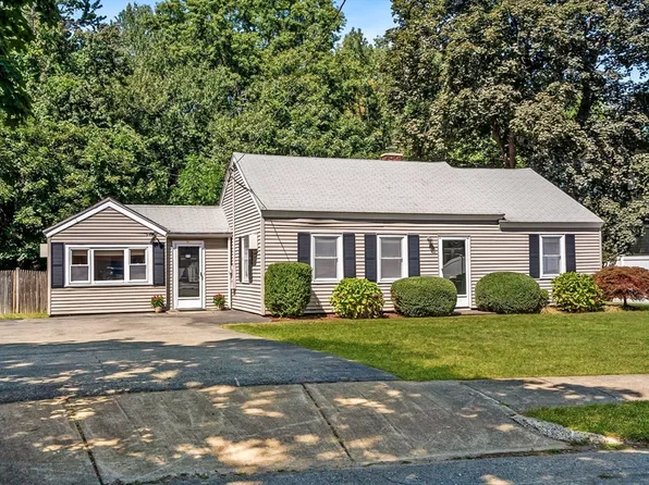 11 Antonellis Cir, Newton, MA 02459