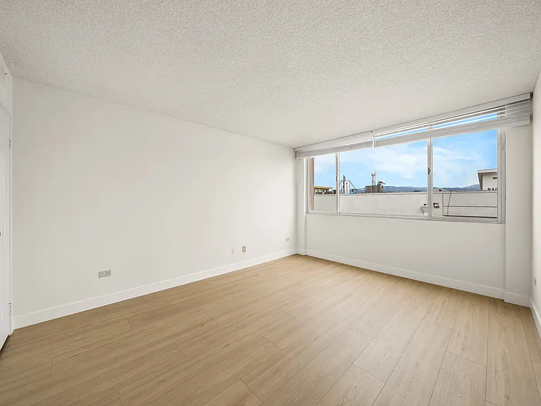 421 S La Fayette Park Pl #0 — Photo 16