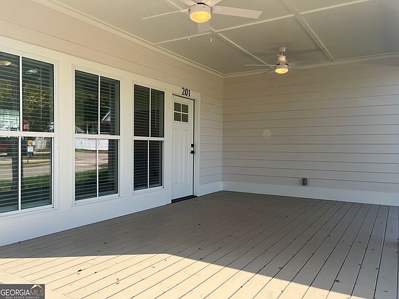 3rd image of 201 Peachtree St