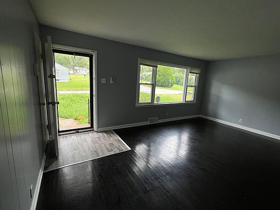 2nd image of 9112 Belcour Dr