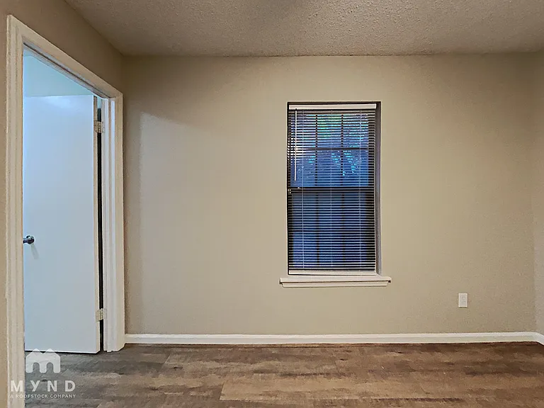 1650 Ashville Rd — Photo 9