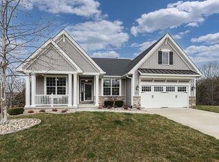 1271 Peruque Ridge Dr, Wentzville, MO 63385