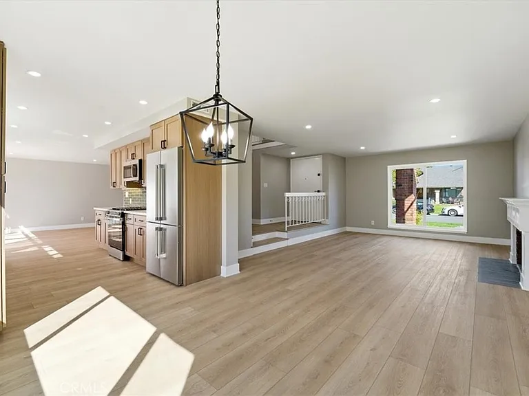 1613 Darcy Ave — Photo 11