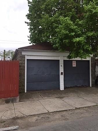 2nd image of 155 Tallman St
