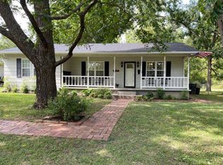 221 Mulberry St, Chetopa, KS 67336