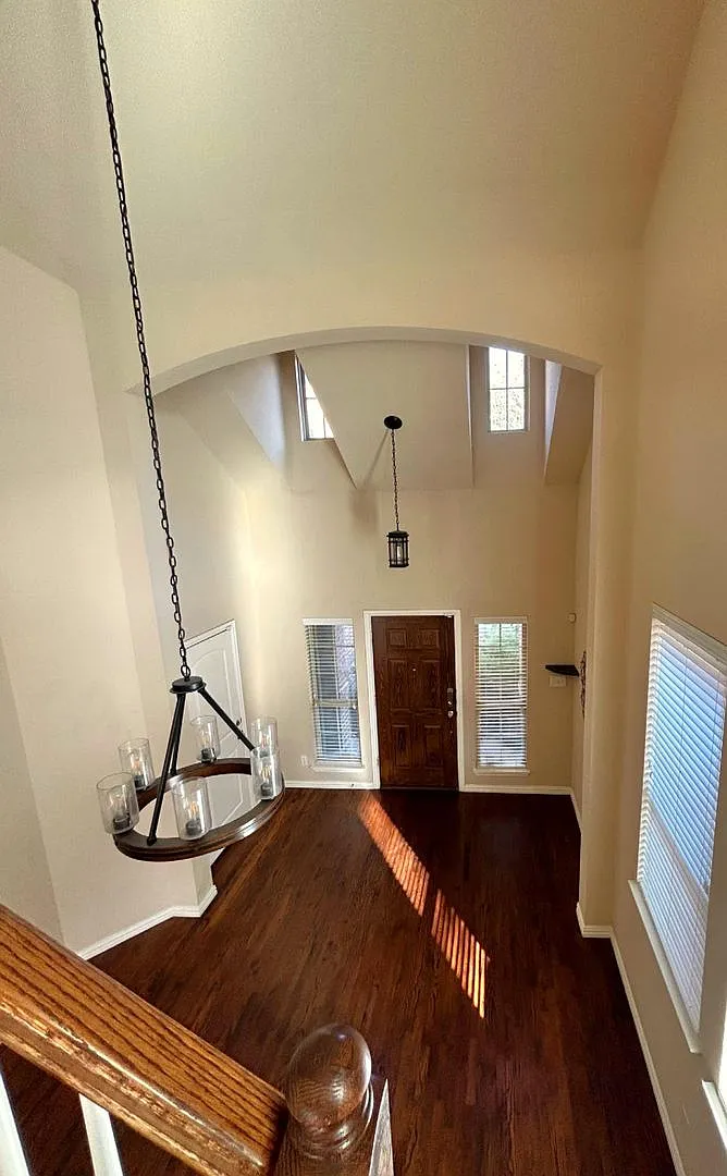 Inviting Two-Story In Highly Desired Frisco Isd! — Photo 4