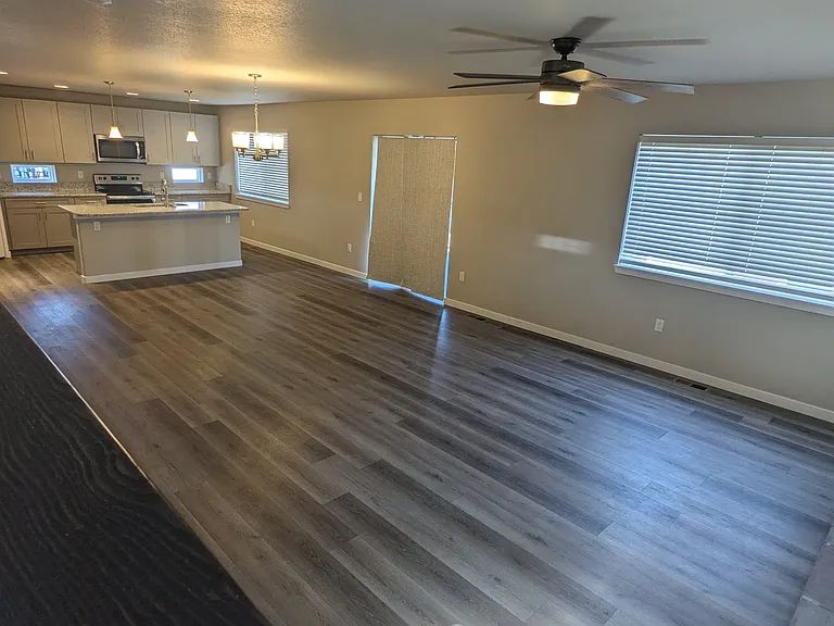 4948 Wolf Moon Dr — Photo 36