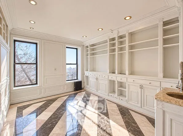 167 Park Pl APT 3, Brooklyn, NY 11238