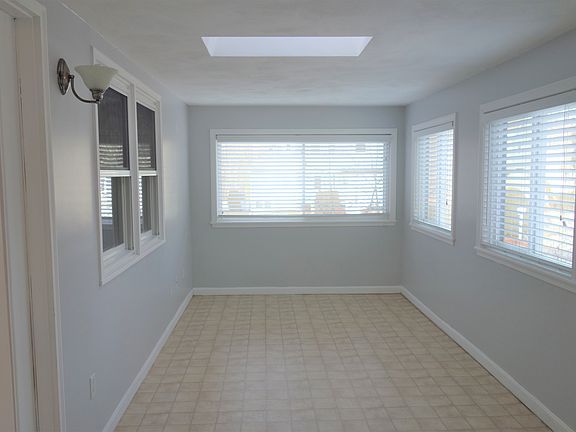Enclosed Sun Porch 17.8 x 8.