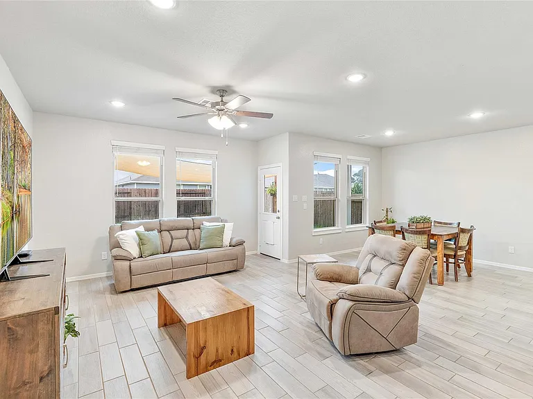 24714 Crimson Pine Dr — Photo 21