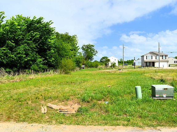 2nd image of 314 Rike Rd
