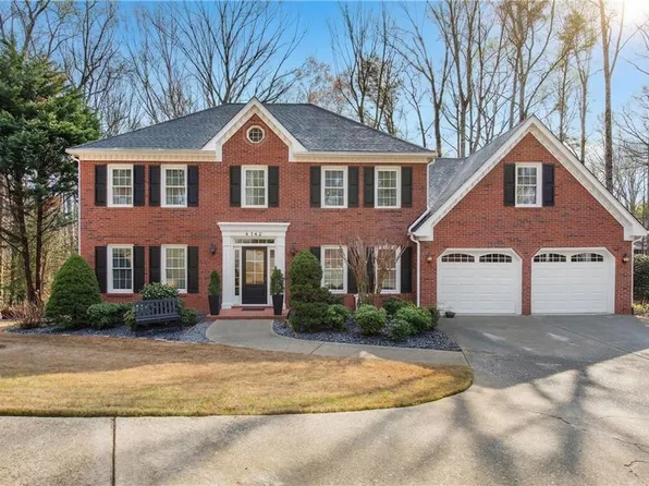 4142 Barberry Dr NE, Roswell, GA 30075