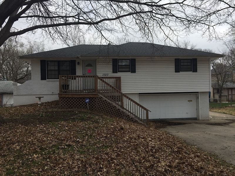 1st image of 1323 S 51st Ter