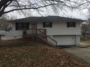 1323 S 51st Ter, Kansas City, KS 66106