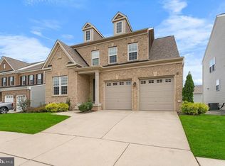 9105 Garden Knoll Ln, Upper Marlboro, MD 20772