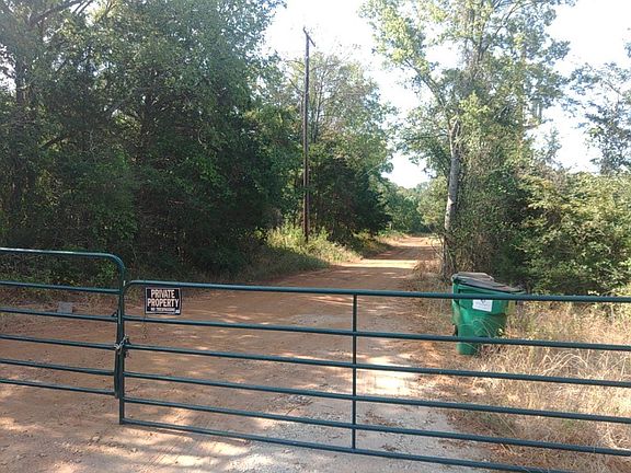2nd image of 3182 E Us Highway 84