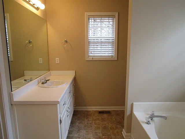 330 Red Fox Dr — Photo 12