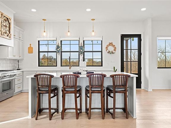 3rd image of 3030 N 123rd St
