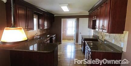 2nd image of 601 Sherman Dr